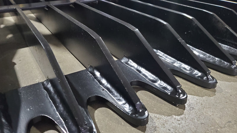 Load image into Gallery viewer, 60 Inch Glacier Extreme Rock Bucket - Skid Steer
