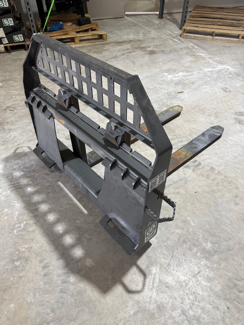 Load image into Gallery viewer, 48 Inch CID X-Treme Duty Pallet Forks
