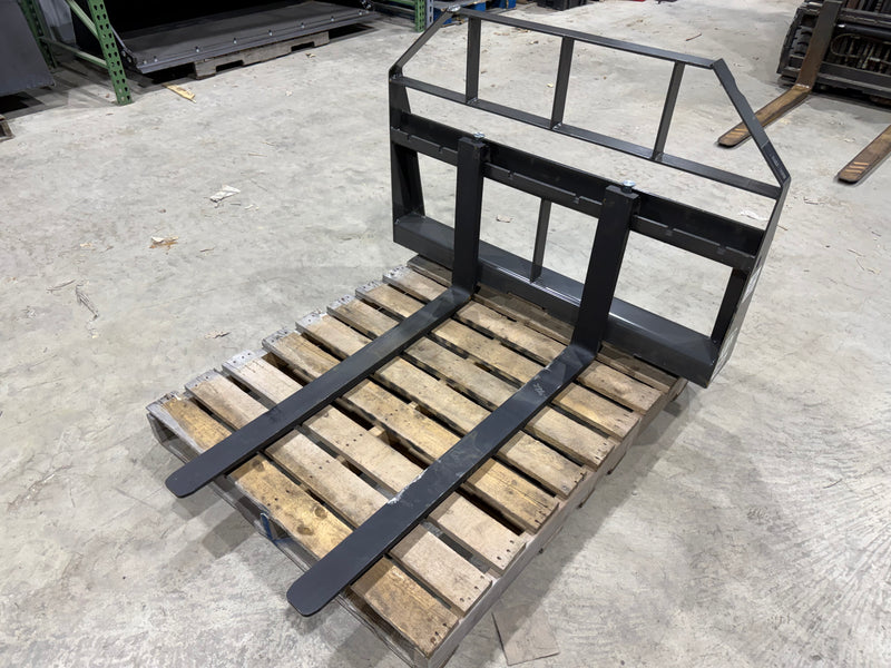 Load image into Gallery viewer, 42 INCH CID PALLET FORKS - 2000 LBS
