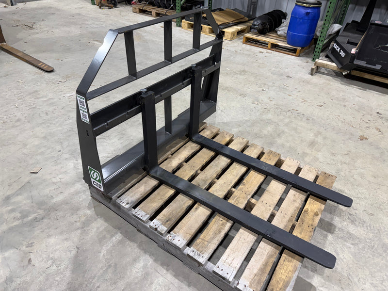 Load image into Gallery viewer, 42 INCH CID PALLET FORKS - 2000 LBS
