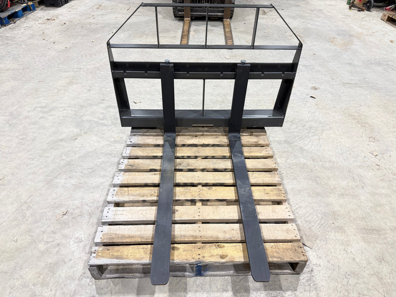 Load image into Gallery viewer, 42 INCH CID PALLET FORKS - 2000 LBS
