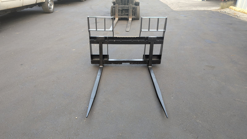 Load image into Gallery viewer, 48 Inch Hay Spear Pallet Forks - Skid Steer
