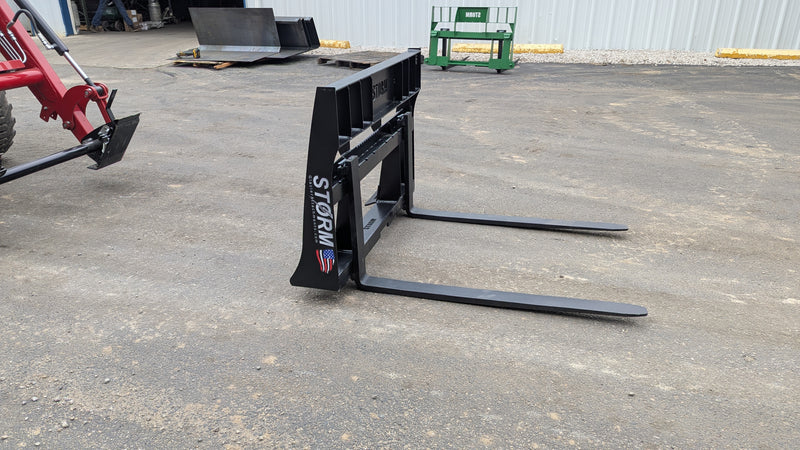 Load image into Gallery viewer, Storm Pallet Fork Frame - 2000 lbs. - Skid Steer
