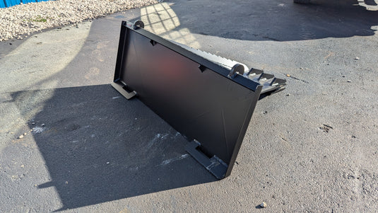 Storm Stump Bucket - Dingo